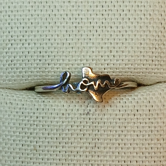 James Avery Texas Is Home Ring, Retired size 8 - Picture 6 of 12
